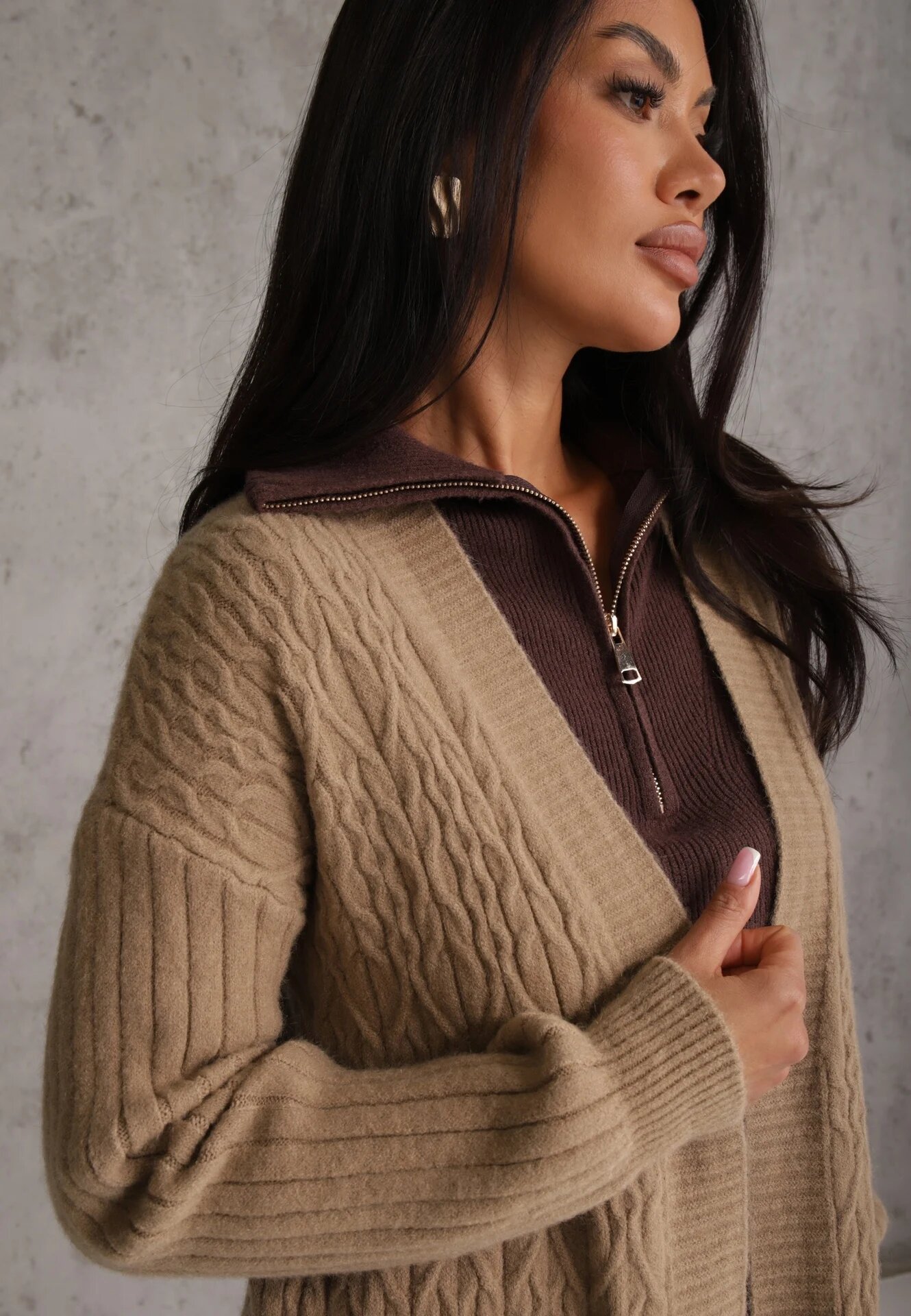 m&d fashion Cardigan lung decorat cu împletitură tip coadă de cal Nyrentia Bej