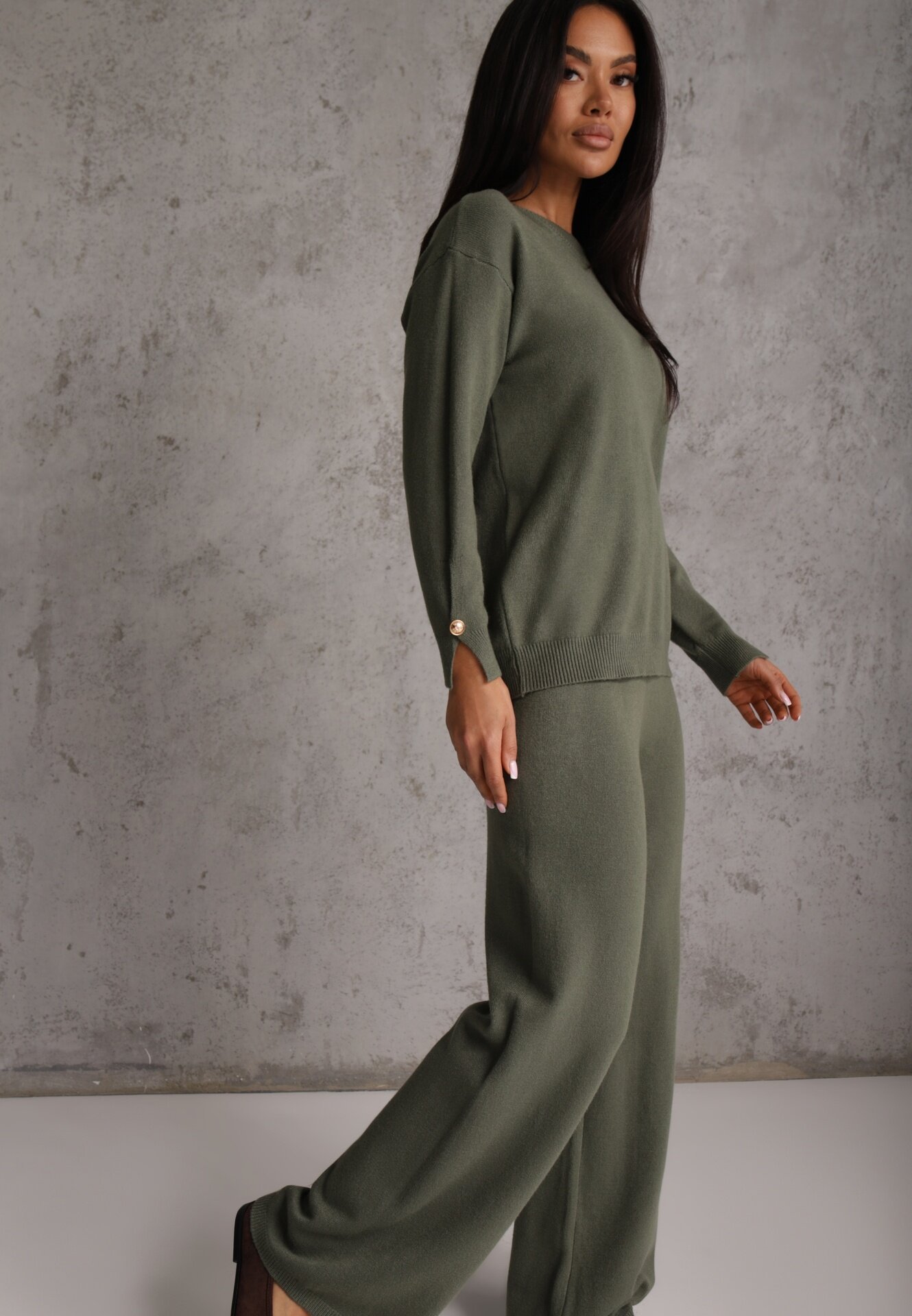 m&d fashion Compleu tricotat cu vâscoză pantaloni drept și pulover cu manșete cu nasturi Venturo Bej Verde închis