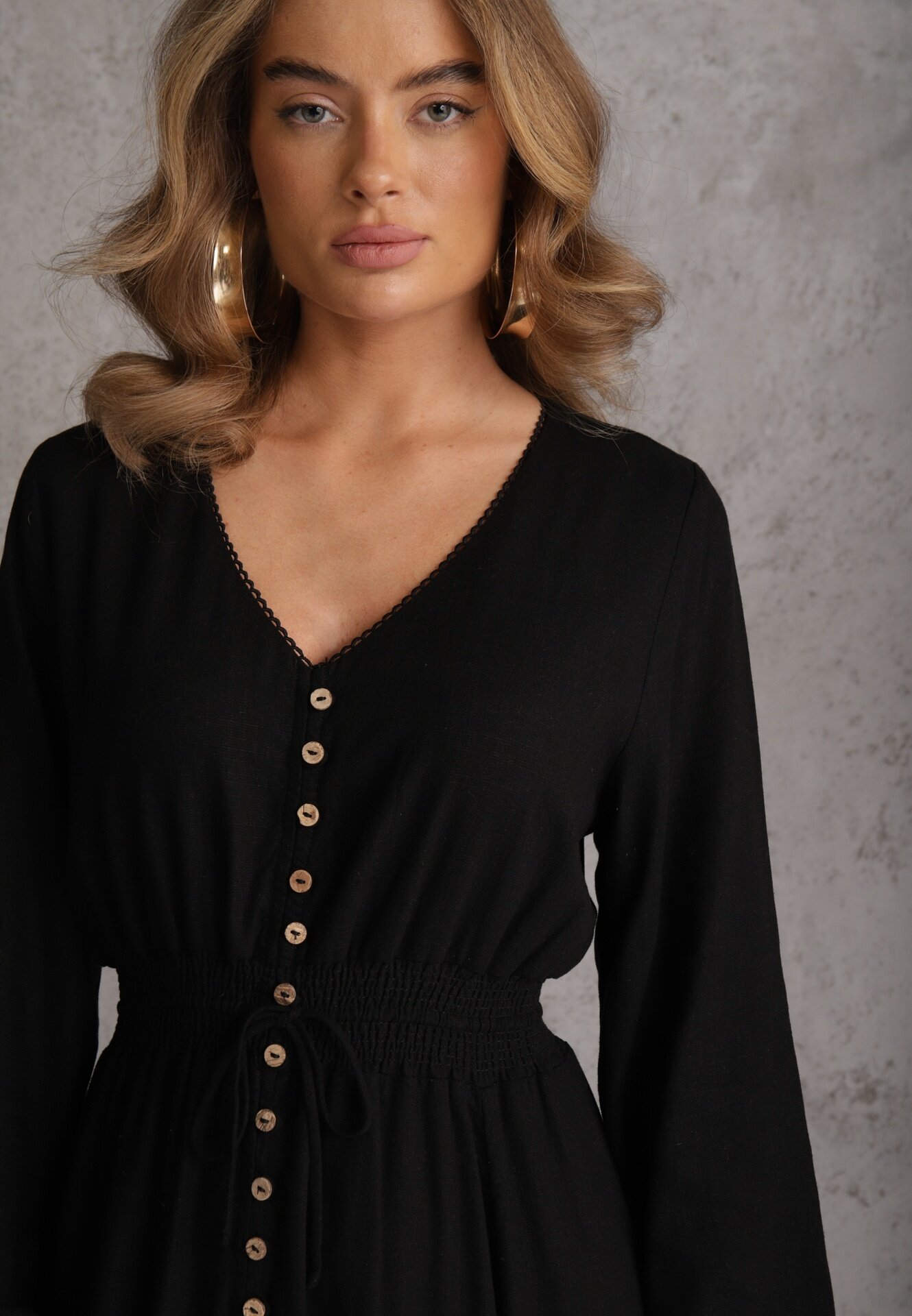 m&d fashion Rochie Neagră din in și viscoză cu croială evazată cu nasturi decorativi Maitena