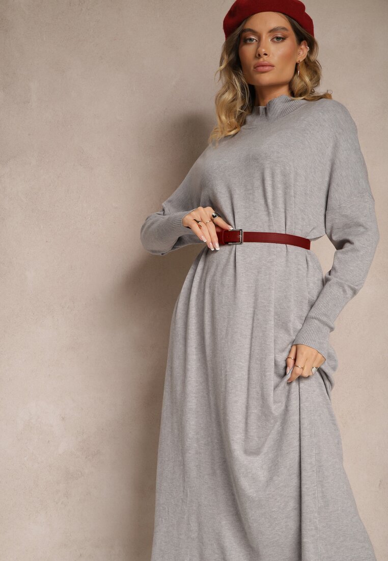 m&d fashion Rochie pulover croială dreaptă gri deschis din viscoză și guler înalt Rinnine
