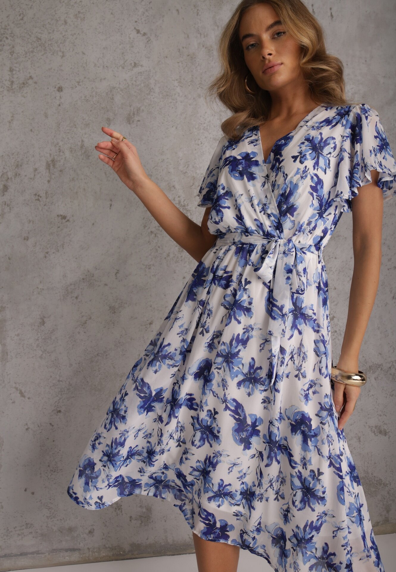m&d fashion Rochie tip plic Albastră cu curea legată cu imprimeu floral cu sclipici Runewea