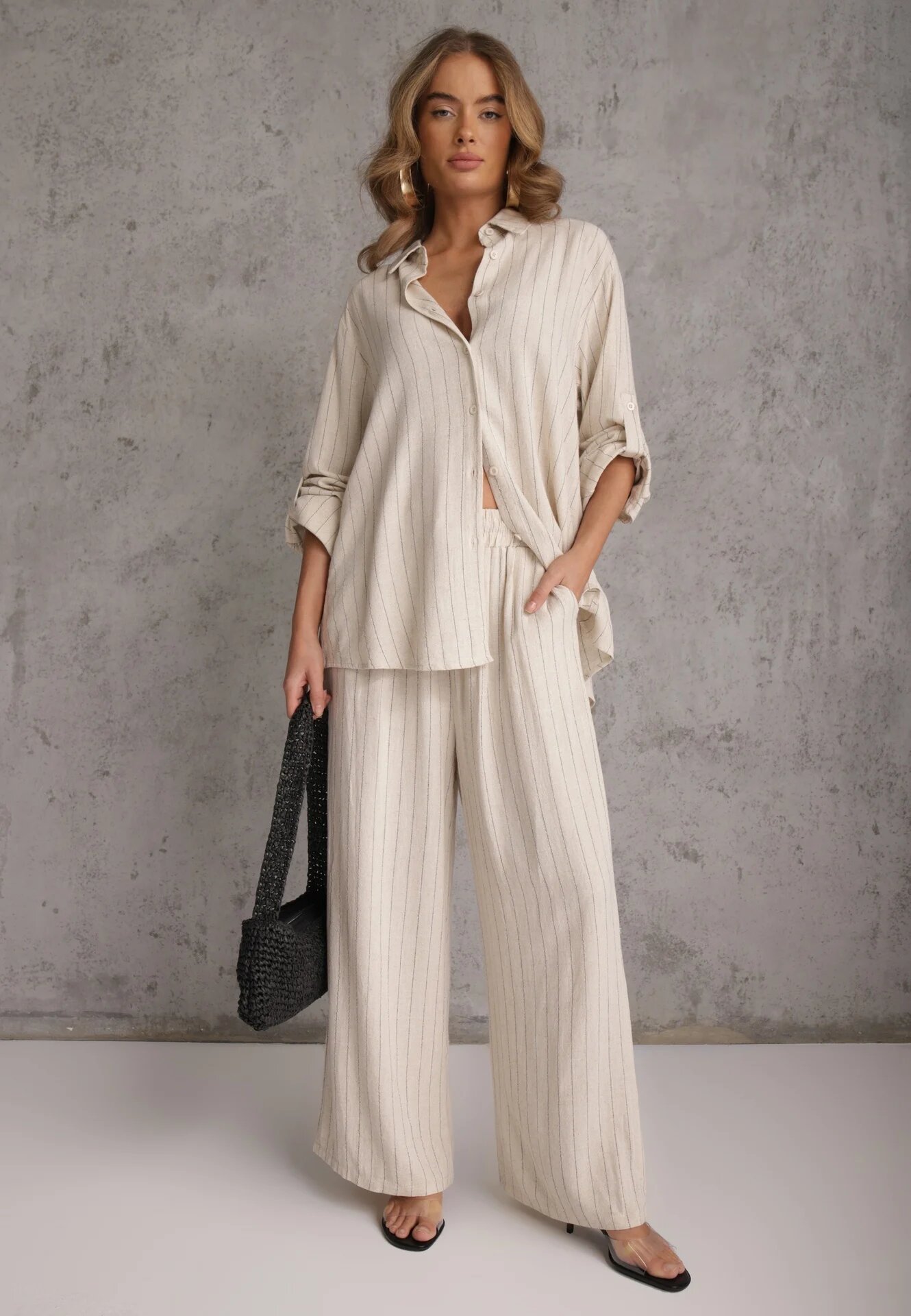 m&d fashion Set Bej deschis din Viscoză și In cu Dungi Delicate Cămașă și Pantaloni Wide Leg Cliffesa