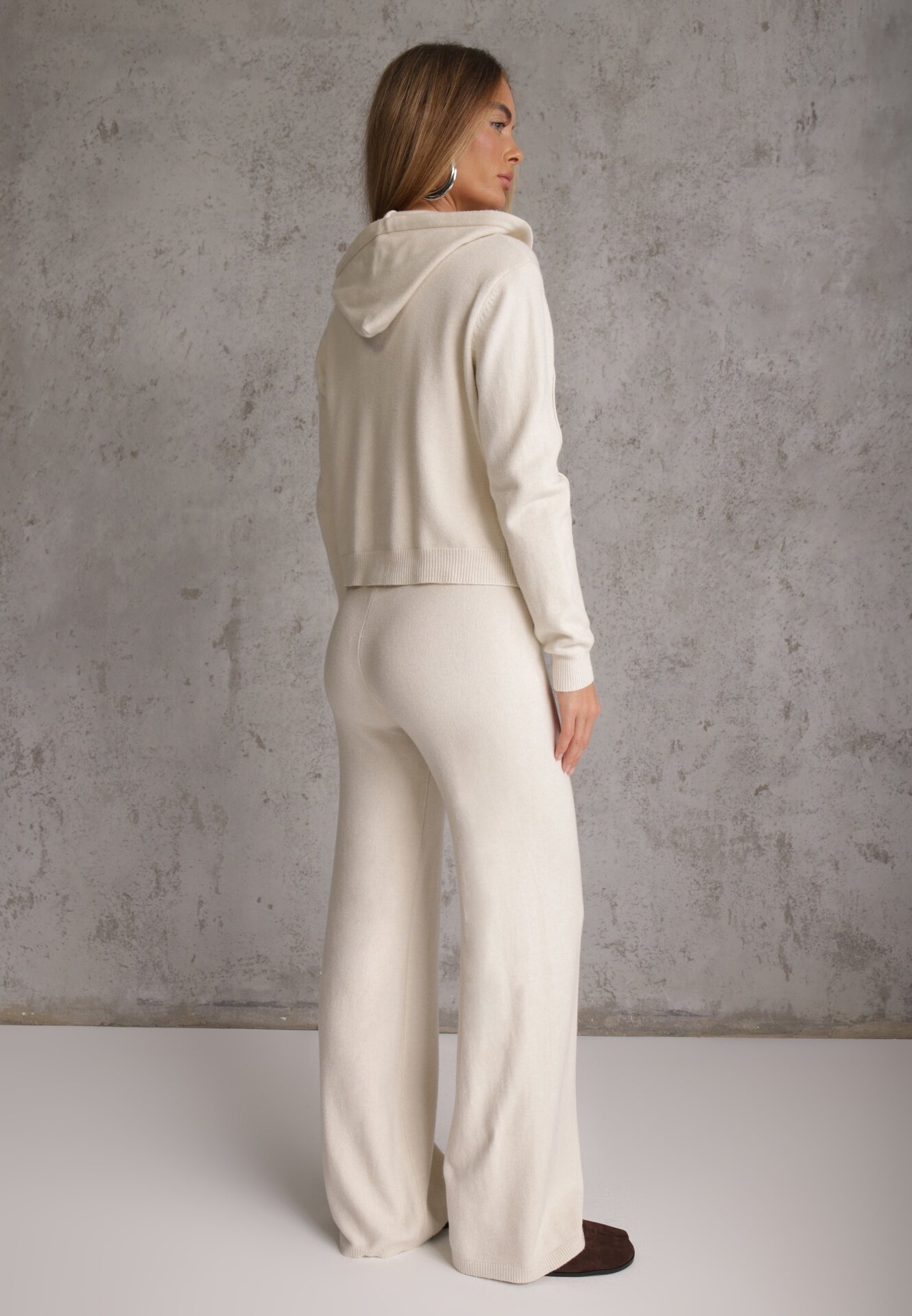 m&d fashion Set de pulover cu vâscoză pantaloni drepți și bluză cu fermoar și glugă Eldirma Bej deschis