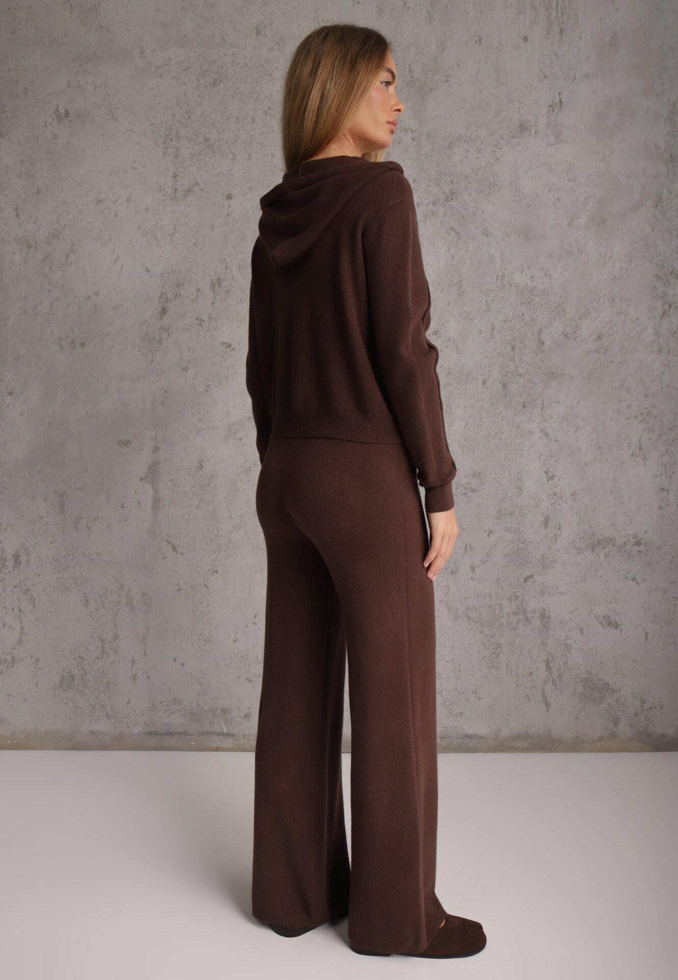 m&d fashion Set de pulover cu vâscoză pantaloni drepți și bluză cu fermoar și glugă Eldirma Maro