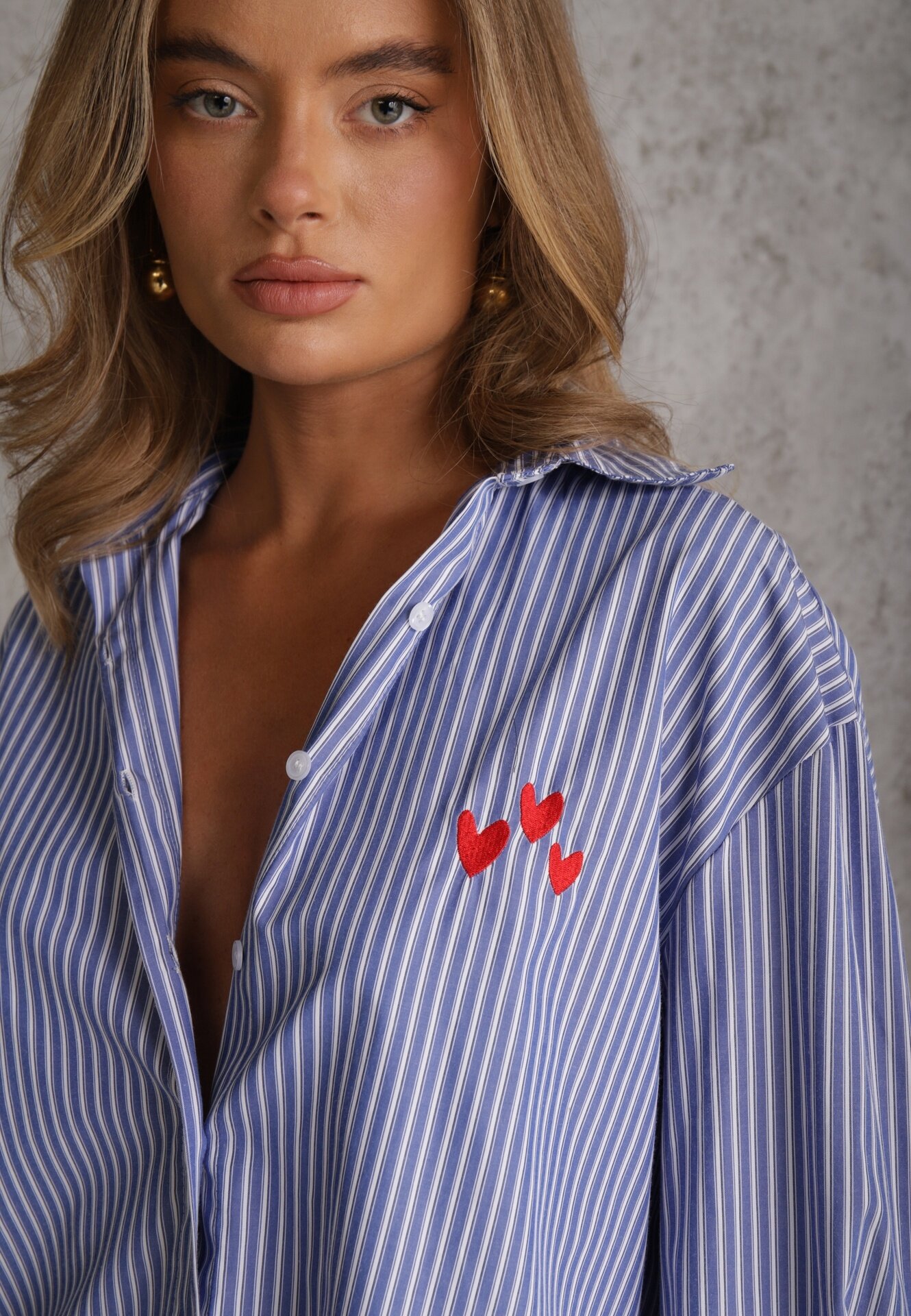 melya by melody Cămașă clasică din bumbac cu croială dreaptă și broderie decorativă Hermora Albastră