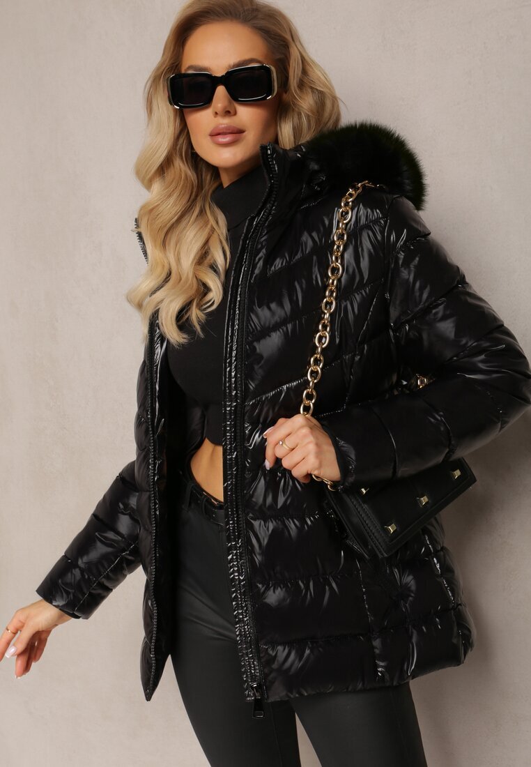 melya by melody Geacă Neagră Matlasată cu Efect Ușor Lucios Decorată cu Blană Secire