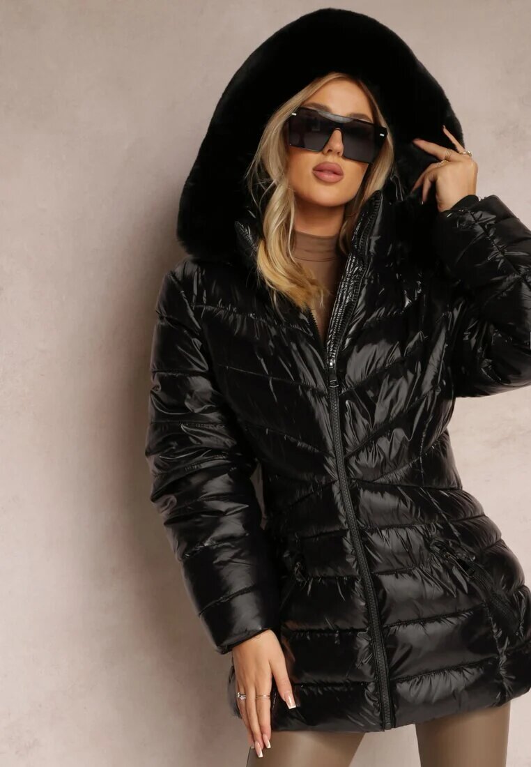 melya by melody Geacă Neagră Ușor Strălucitoare cu Glugă Decorată cu Blană Xardellia