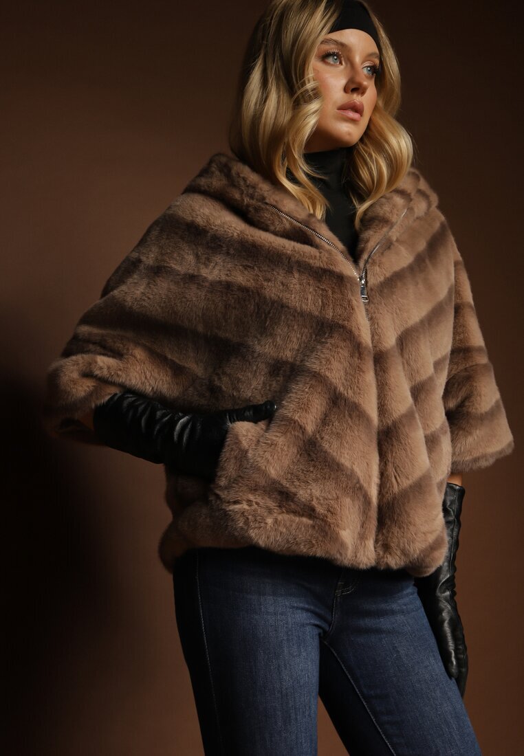 melya by melody Jachetă de blană bej cu croi oversize cu glugă și mâneci 3/4 Titene