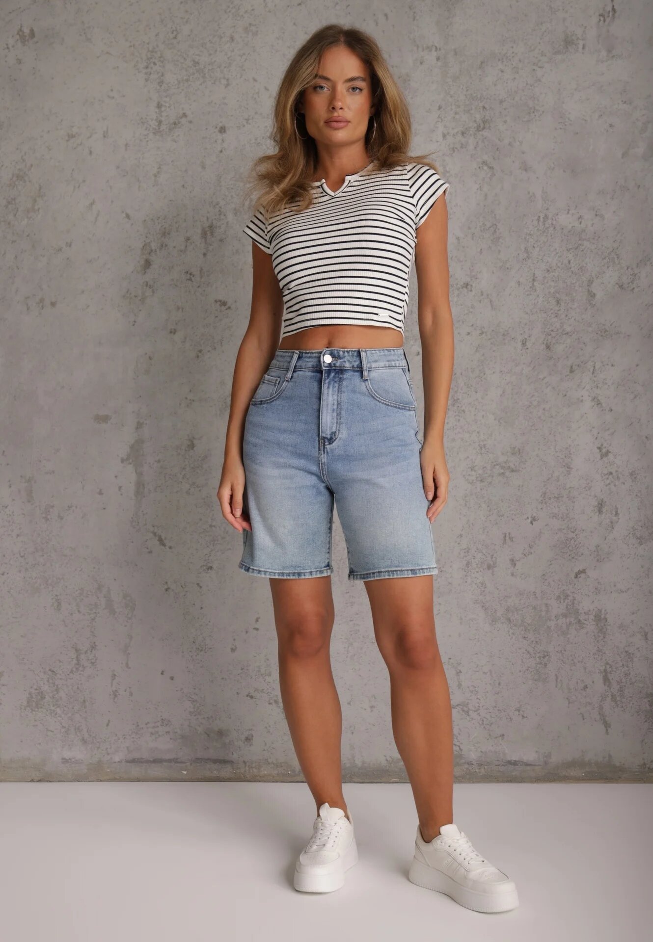 metro five Crop top din bumbac din tricot cu dungi decorat cu decupaj Ionilla Alb