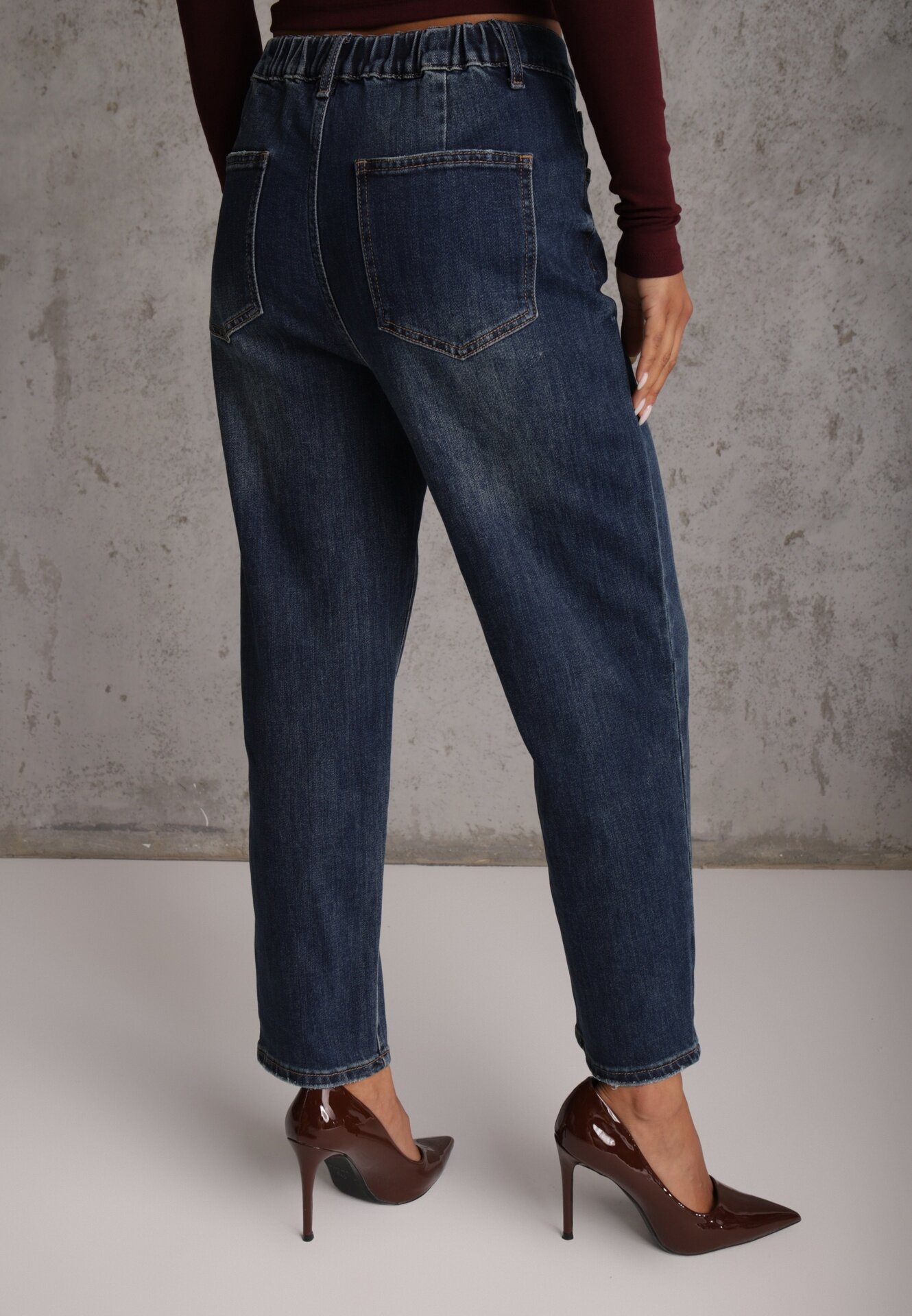 milas91 Blugi Mom Fit din bumbac cu croială clasică și elastic în talie Violante Bleumarin