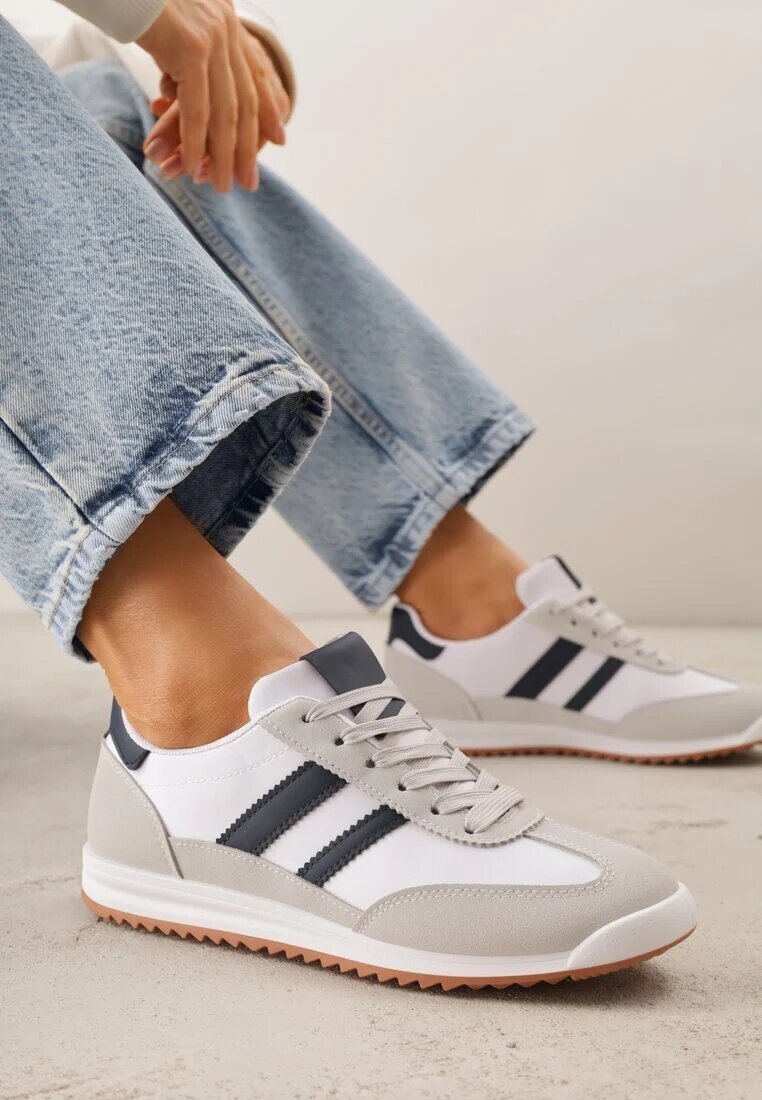 mulanka Adidași Albi Decorați cu Două Benzi Lannatea
