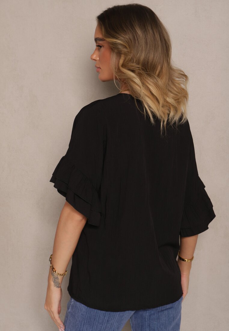 new collection Bluză Neagră din Viscoză cu croială tip liliac Decorată cu volane Ranova