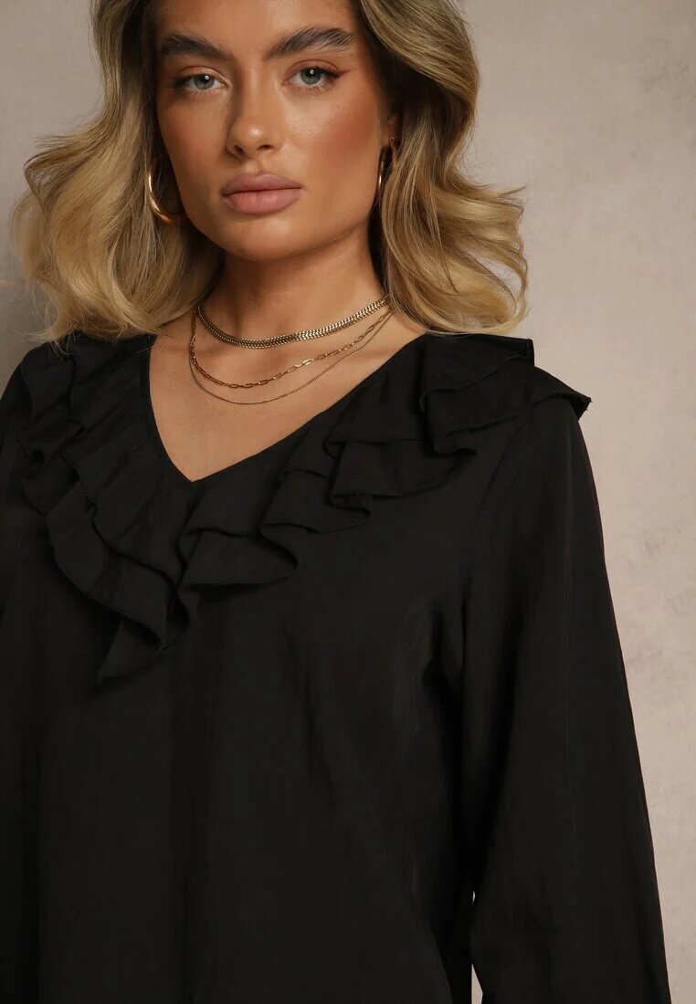new collection Bluză Neagră Rustică din Viscoză cu Decolteu în V și Volane