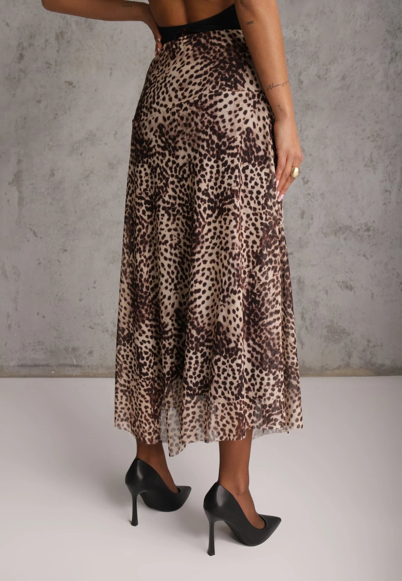 new collection Fustă neregulată cu imprimeu leopard din șifon de vâscoză Ceritellia Bej