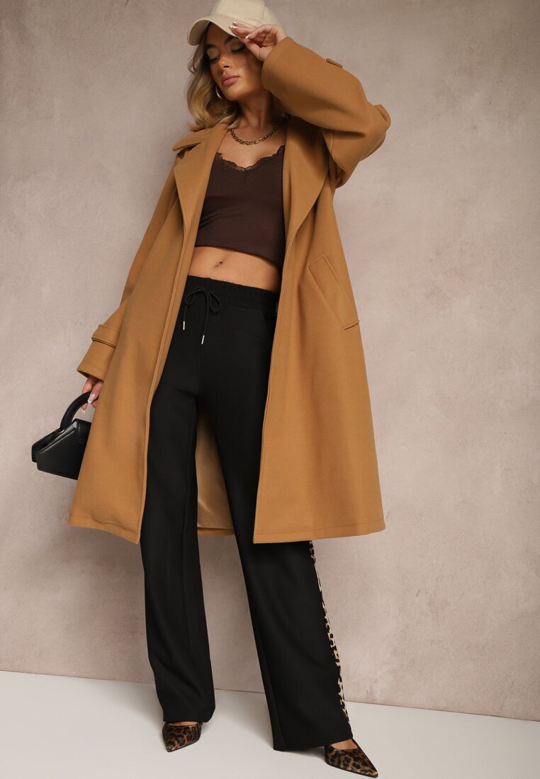 new collection Palton lung bej închis legat la talie cu o curea din material cu nasturi decorativi pe mâneci Thakore