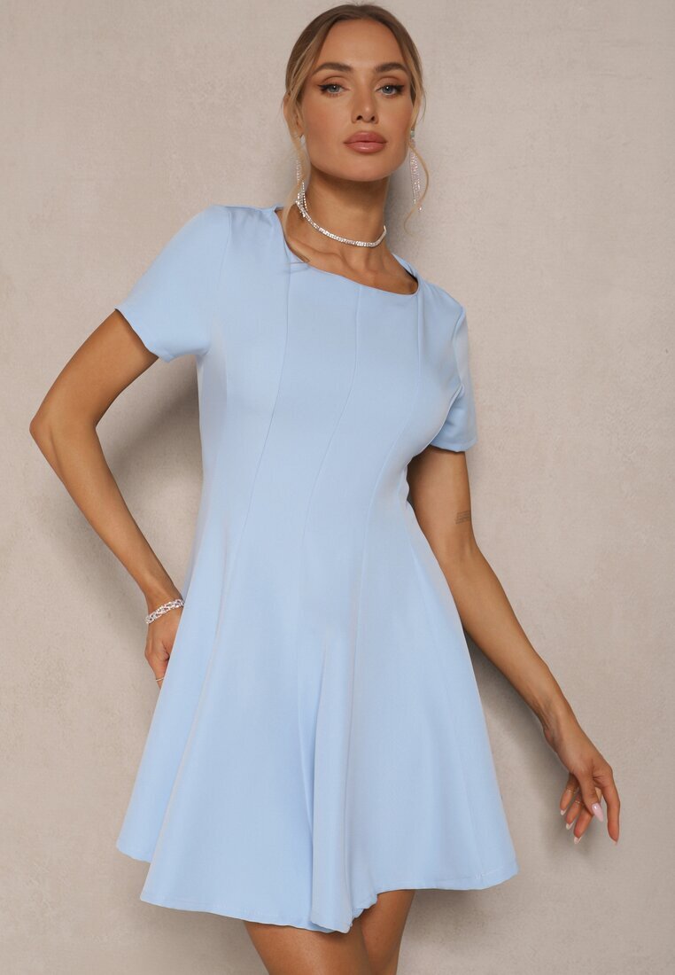 new collection Rochie Albastru Deschis cu croi evazat cu mânecă scurtă decorată cu cusături Mepiza