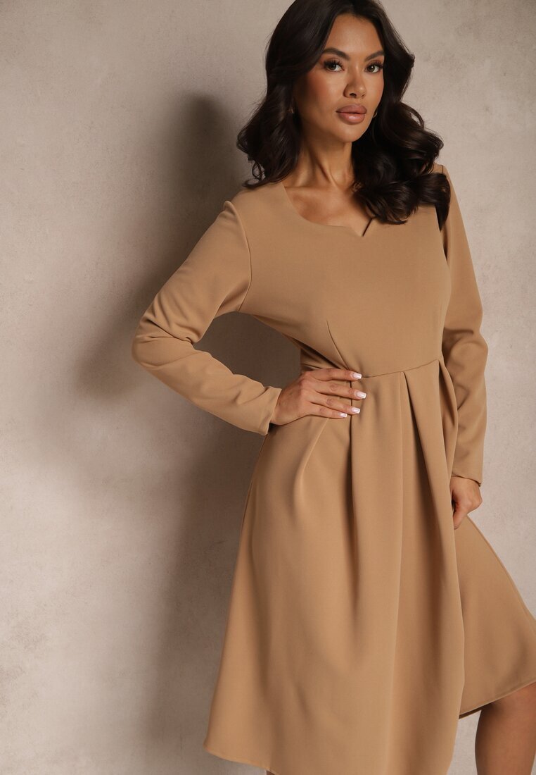 new collection Rochie Bej cu croială evazată cu decolteu triunghiular Temivara