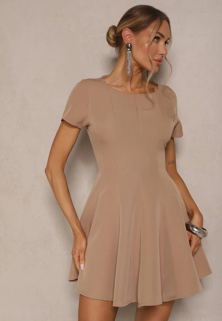 new collection Rochie Bej închis cu croi cloș cu mânecă scurtă Decorată cu cusături Mepiza