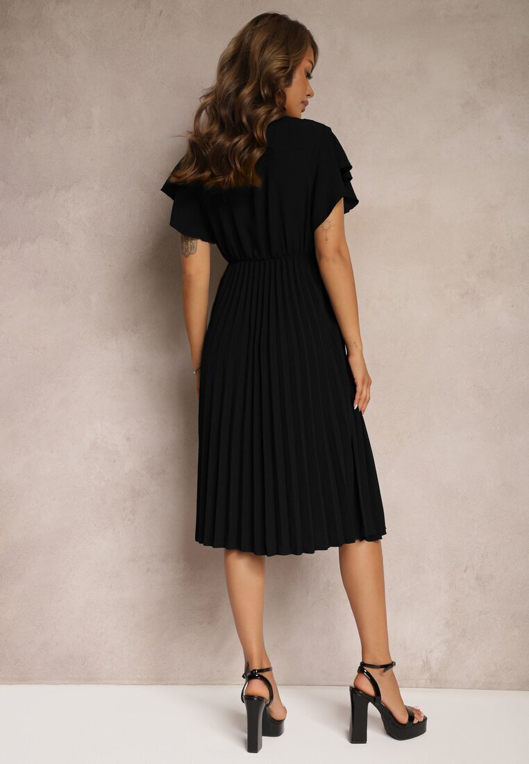 new collection Rochie Neagră Evazată cu Pliuri și Decolteu în V Rissari