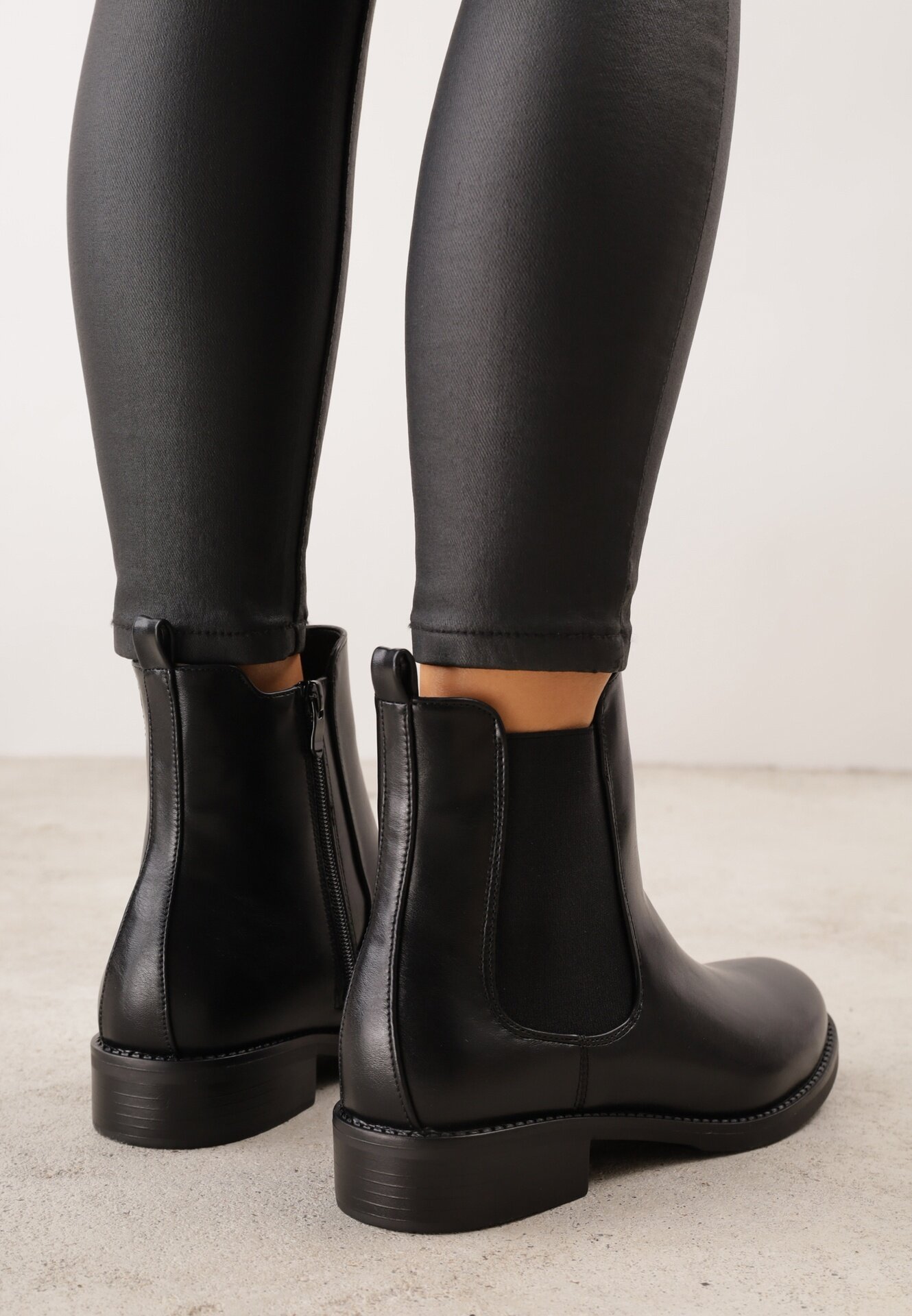 orena paris Botine Cu talpă joasă (tip chelsea) Basic cu elastic integrat în carâmb Samos Negre
