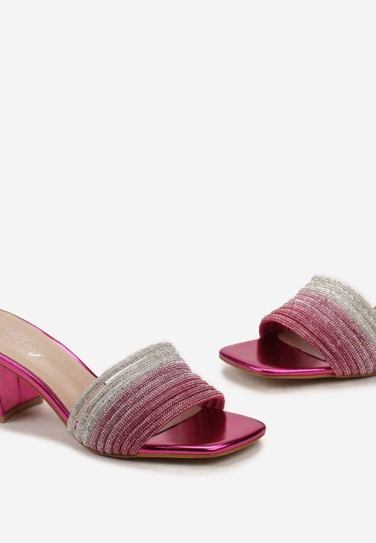 Papuci Fuchsia cu fața decorată cu strasuri pe toc bloc Hilire