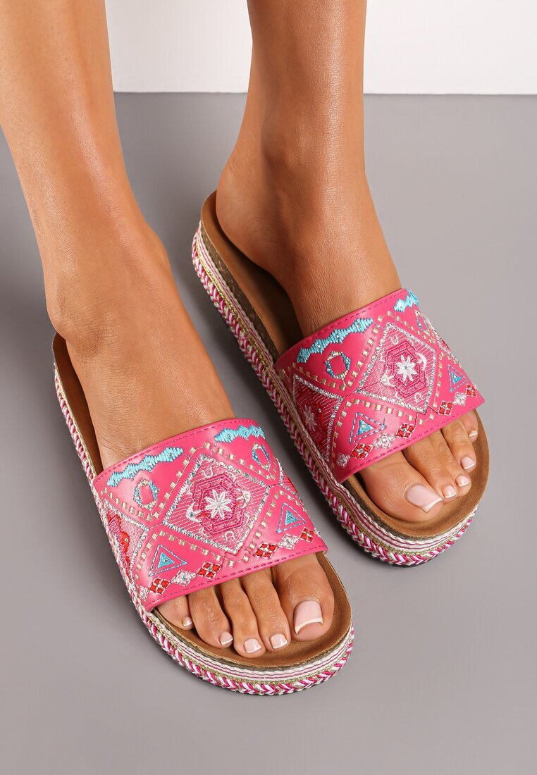  Papuci Fucsia Boho pe platformă joasă decorați cu împletitură și strasuri Giratsa
