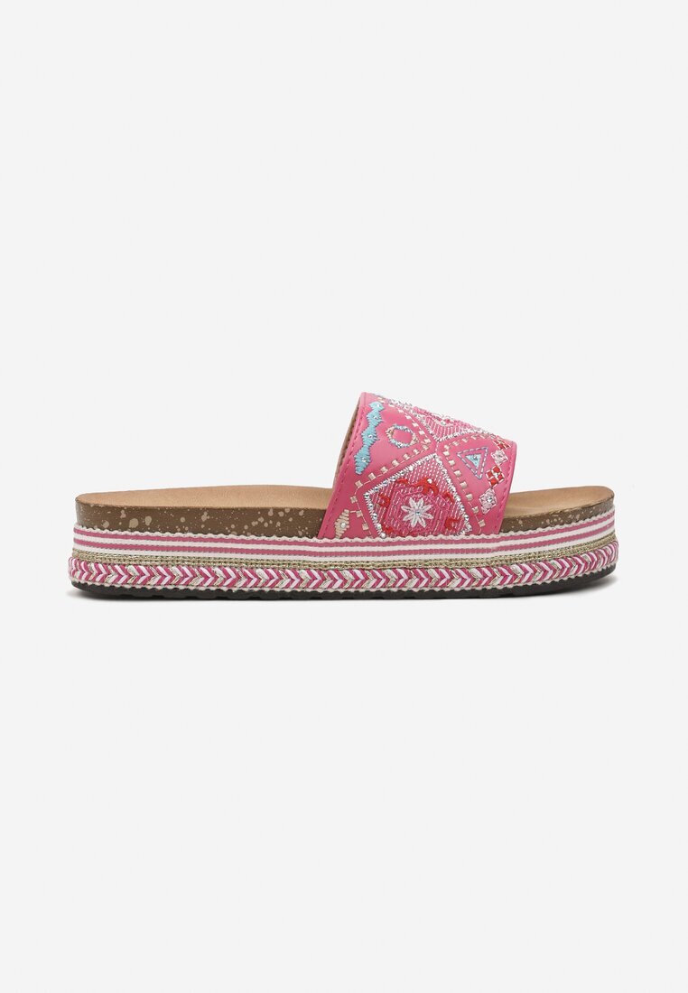  Papuci Fucsia Boho pe platformă joasă decorați cu împletitură și strasuri Giratsa