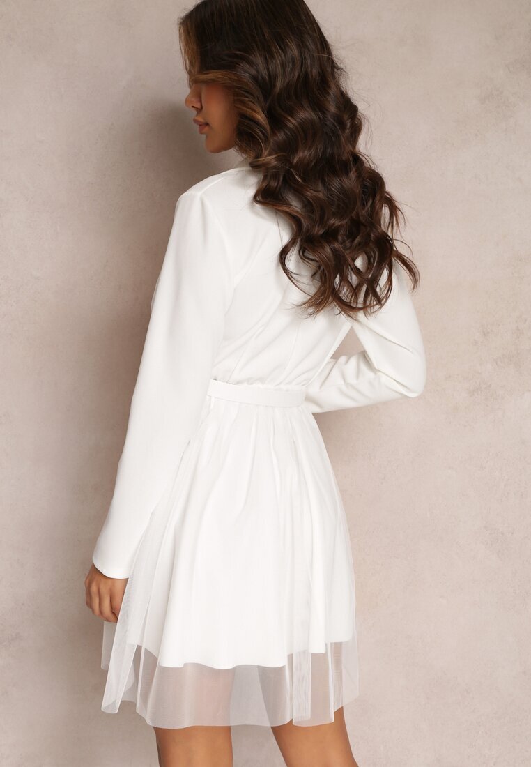 pretty Rochie Albă cu Decolteu Petrecut și Tiv din Tul cu Cordon Kailana