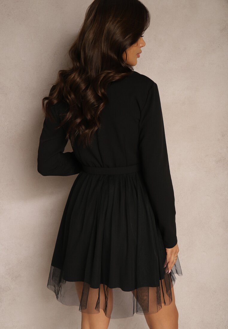 pretty Rochie neagră cu decolteu petrecut și tull la bază cu cordon Kailana