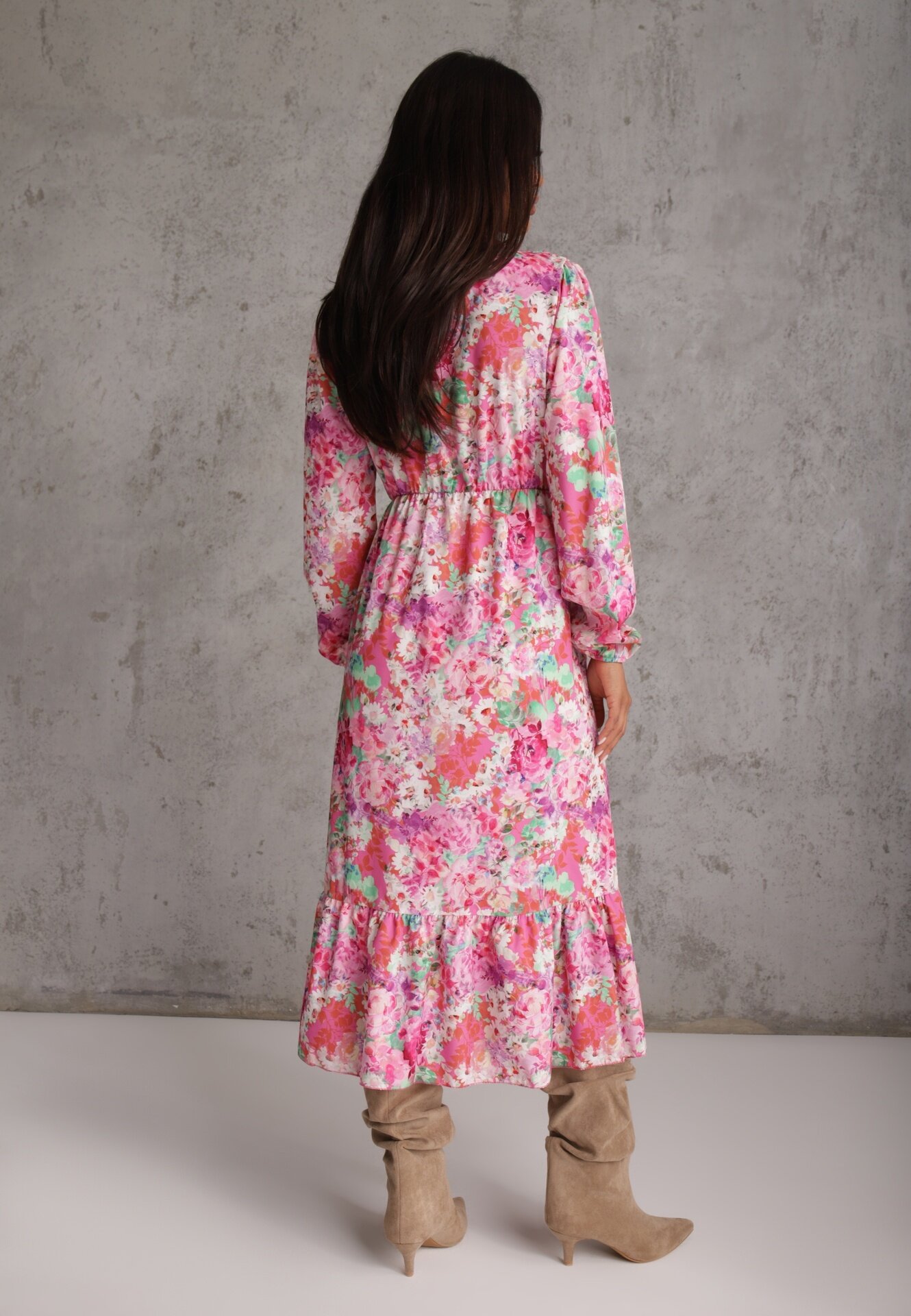 pretty Rochie roz cu imprimeu floral cu croială evazată și decolteu în V Janellia