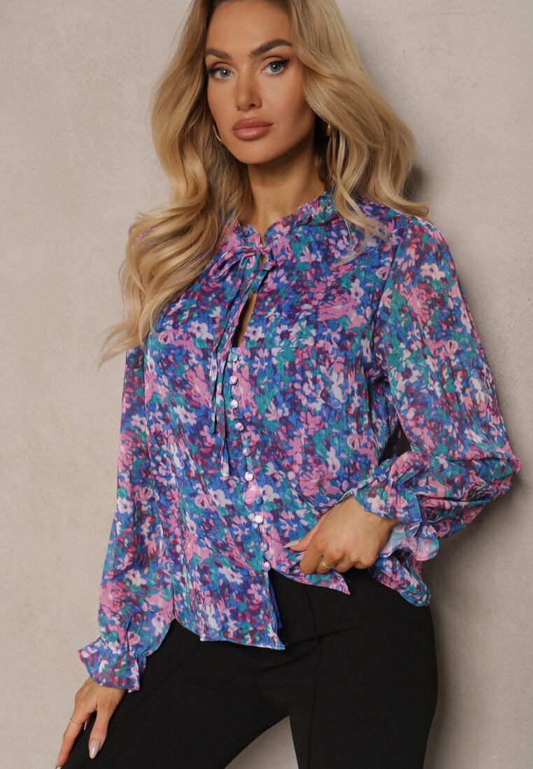 retro & icone Cămașă albastru-violet de plasă cu model floral cu legătură la decolteu Ilerena