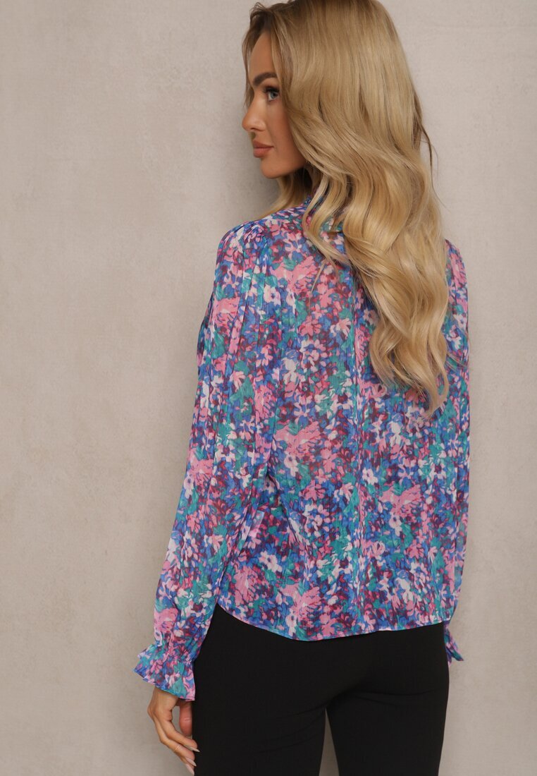retro & icone Cămașă albastru-violet de plasă cu model floral cu legătură la decolteu Ilerena