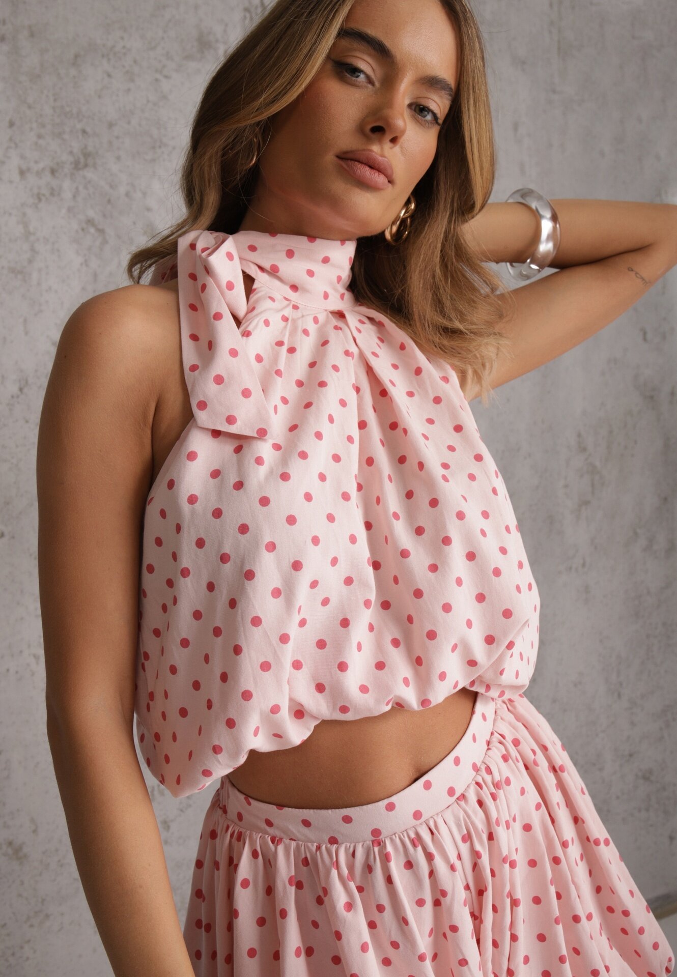 retro & icone Compleu Roz Bumbac-Viscoză Balloon cu buline top legat și pantaloni scurți Luxina