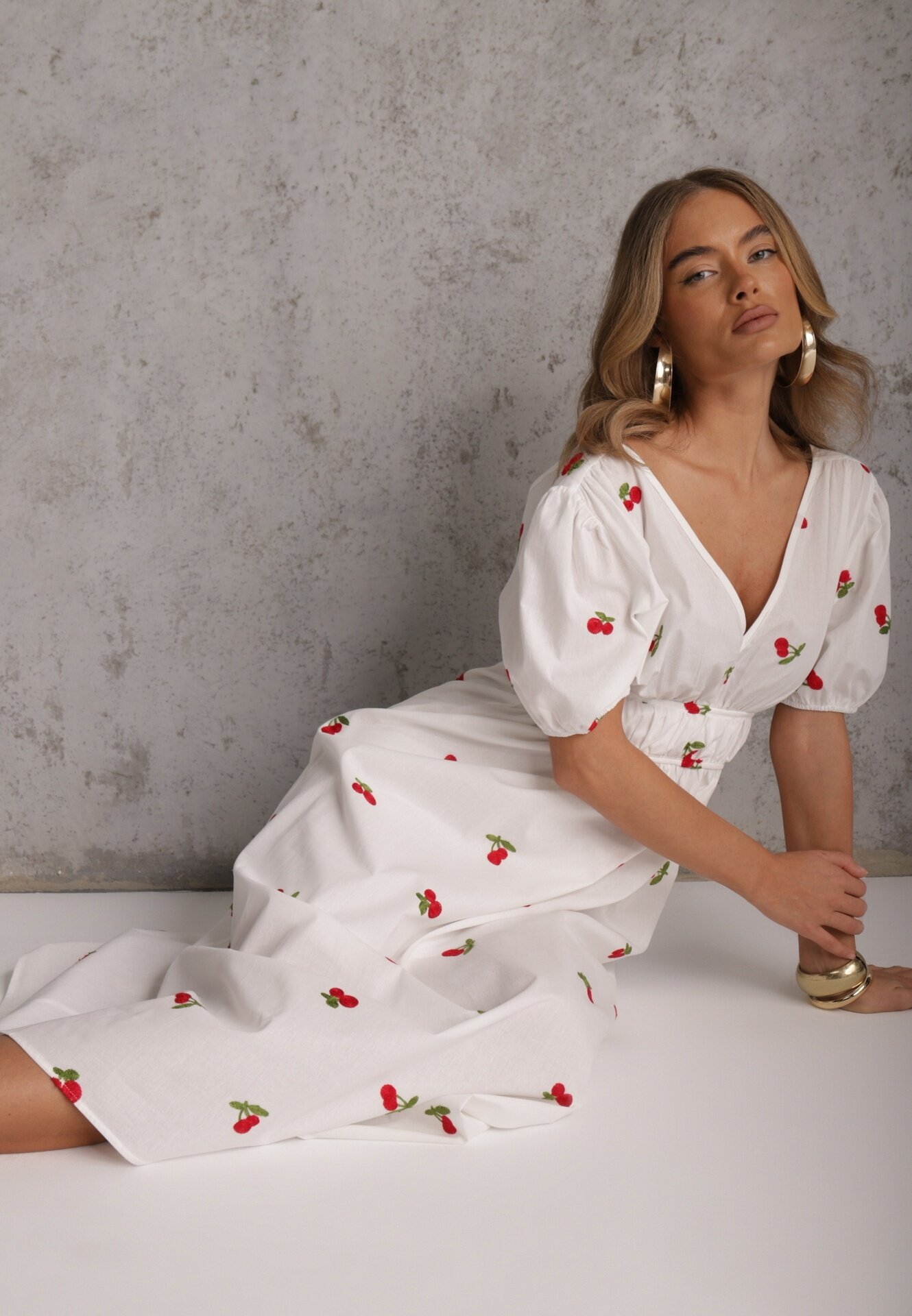 retro & icone Rochie Albă Cloș De cocktail din bumbac cu elastic în talie și broderie cu cireșe Vimasina