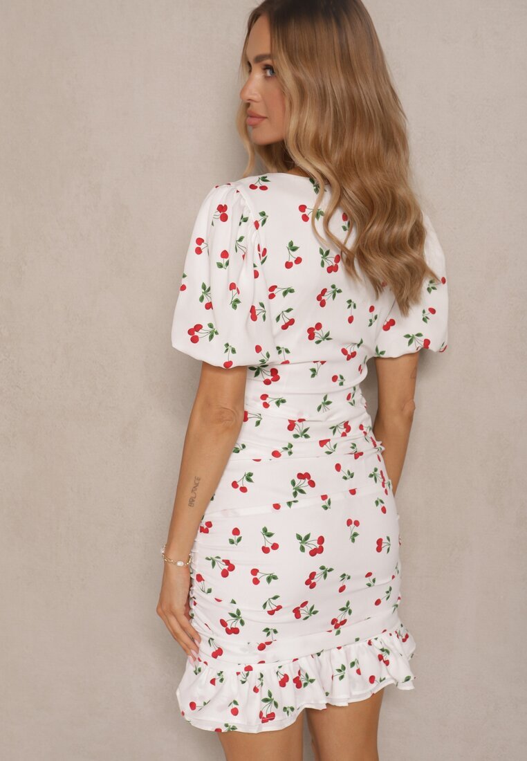 retro & icone Rochie Albă Decorată cu Imprimeu de Cireșe și Încrețituri Halethra