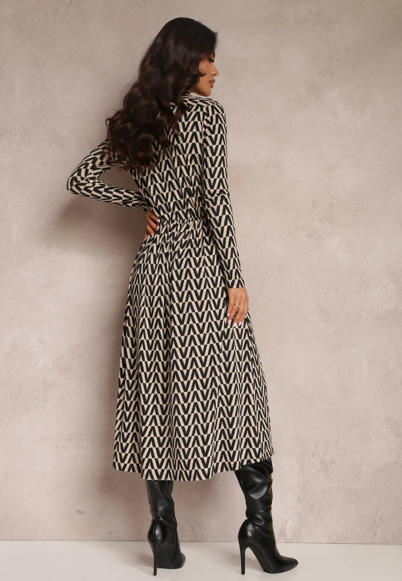retro & icone Rochie Bej-Negru Cloș cu Dungi de Tigru Chipha