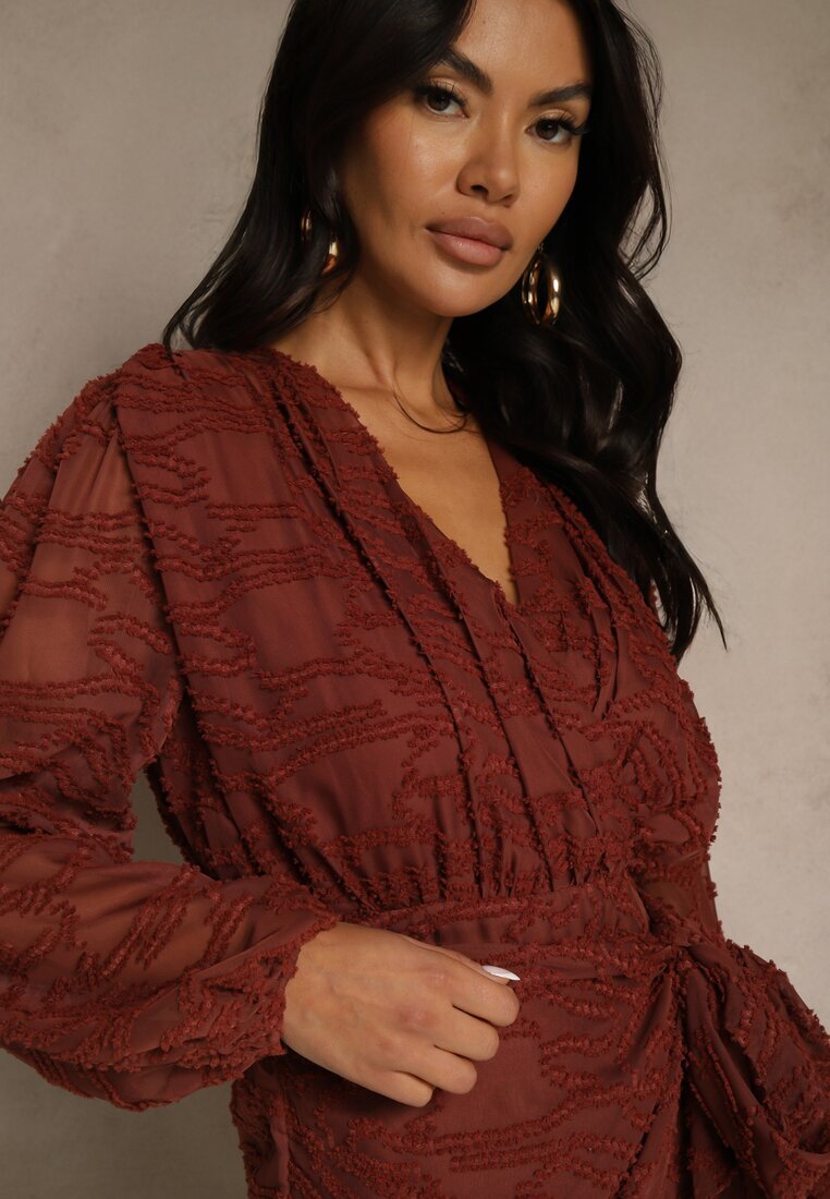 retro & icone Rochie Bordeaux din țesătură Plumeti cu croi petrecut Zenisala