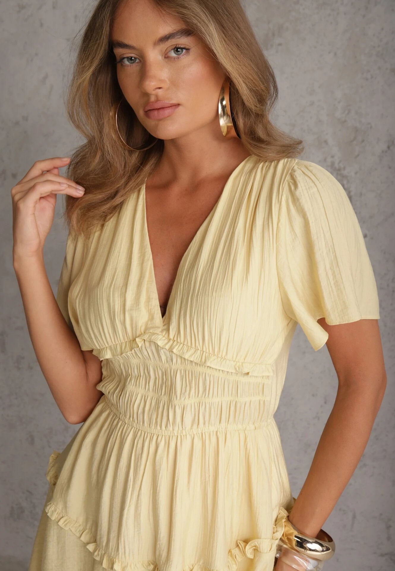 retro & icone Rochie evazată de vară din viscoză care evidențiază silueta Nikeis Galbenă