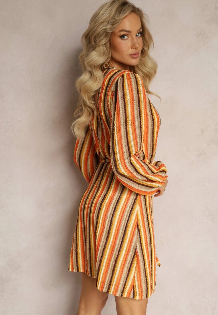 retro & icone Rochie Mini Portocalie în Dungi cu Decolteu Petrecut și Curea din Material Aketane