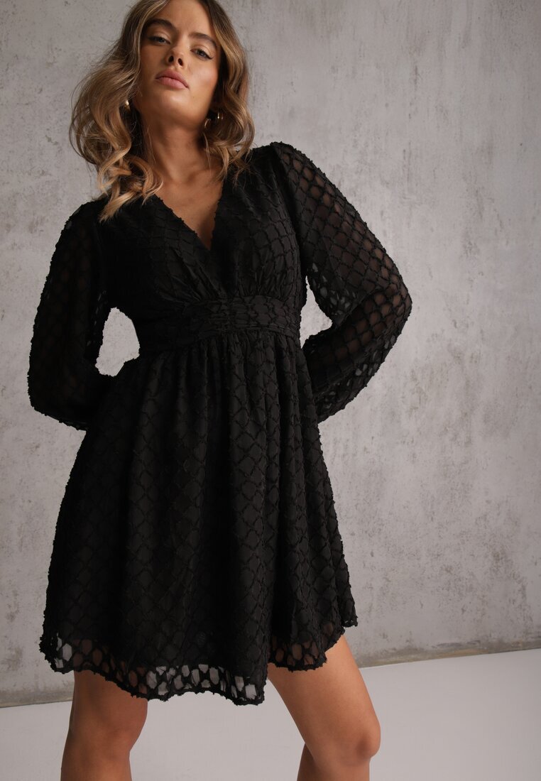 retro & icone Rochie Neagră din Țesătură Plumeti cu Croi Cloș cu Decolteu în V Zenarela