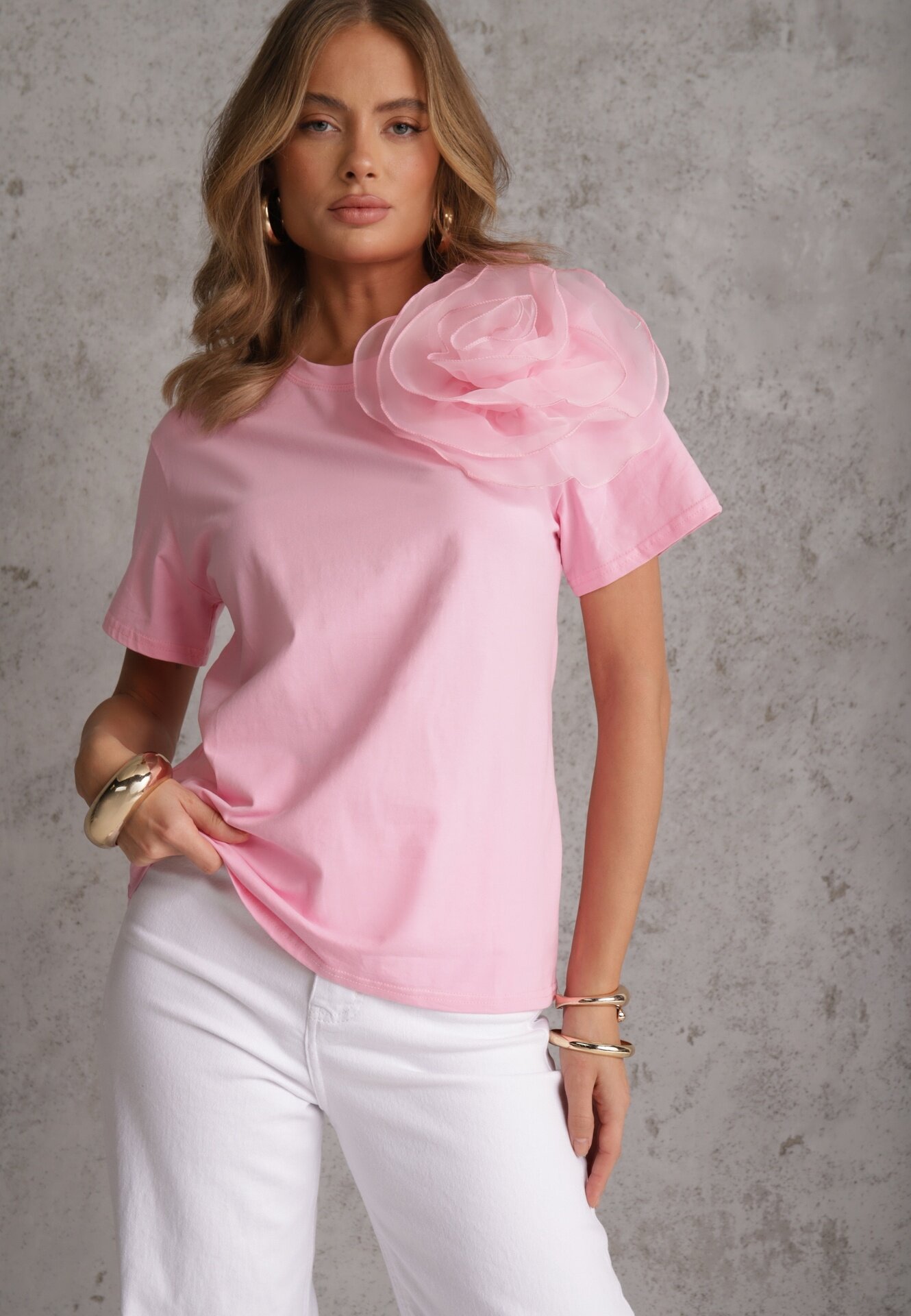 retro & icone Tricou roz din bumbac cu mânecă scurtă și cu floare decorativă Krissas