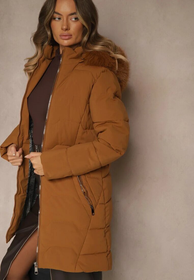 romee's Jachetă matlasată maro cu croială cambrată cu glugă cu blană Mindria