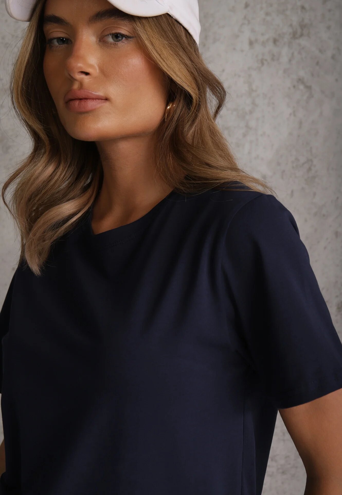 romee's Tricou bleumarin din bumbac decorat pe lateral cu fante Brinelle