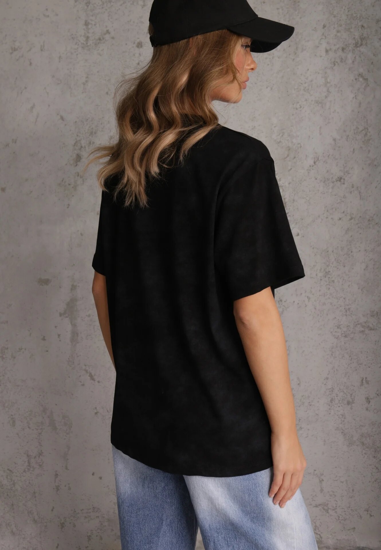 romee's Tricou oversize negru de bumbac cu inscripție brodată cu paiete Talomora