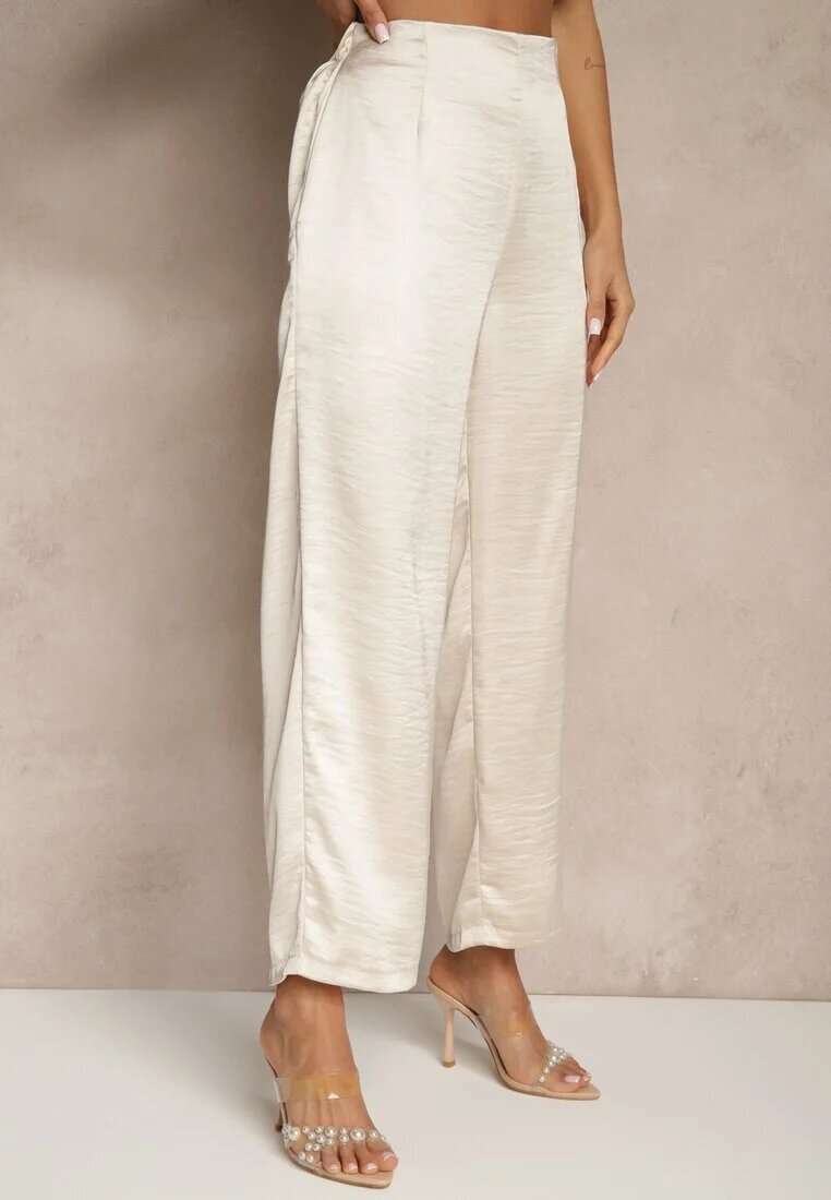 rosa Pantaloni Elegante Bej deschis cu croială largă cu luciu satinat Lionea