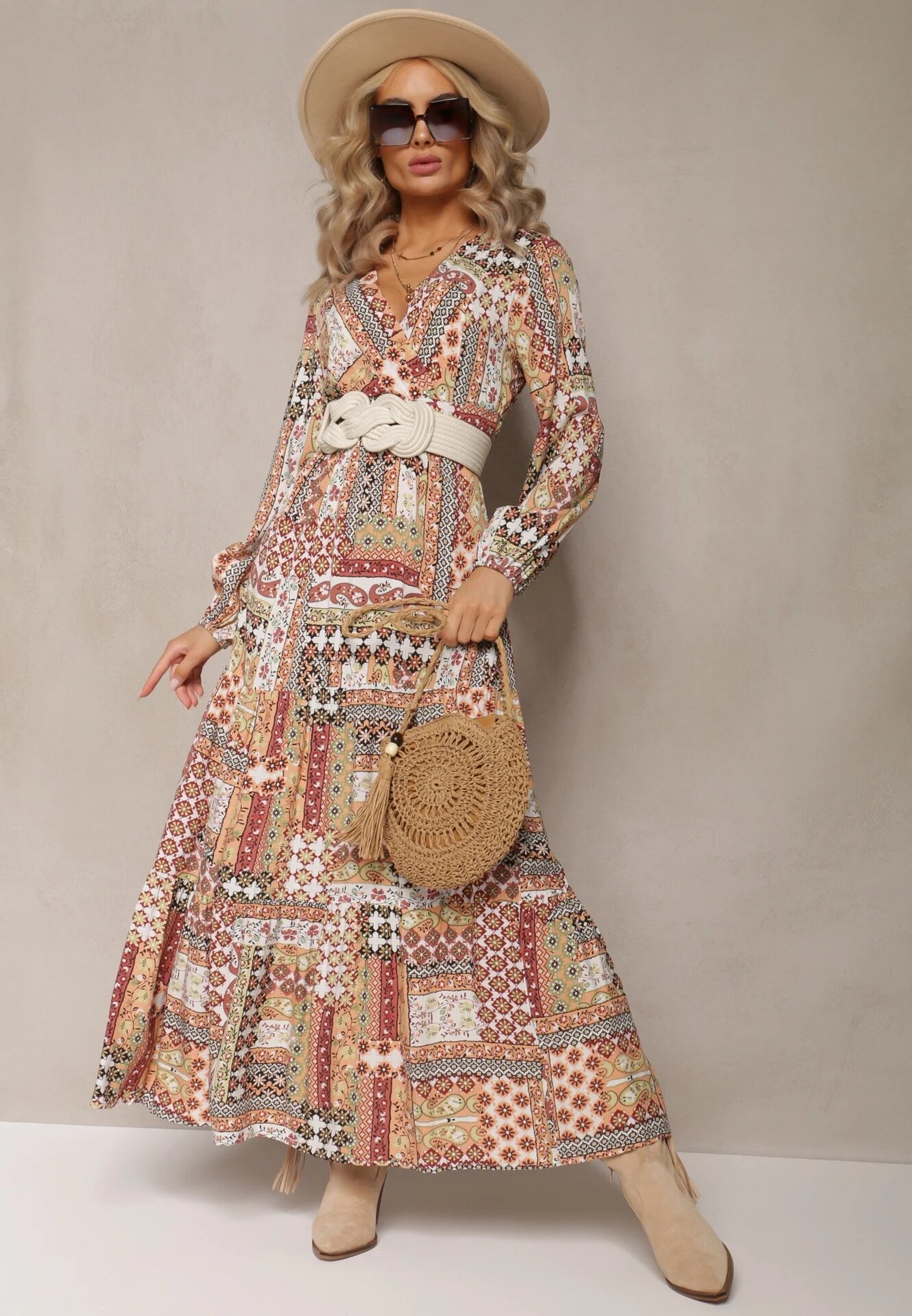 rosa Rochie Bej-Roz cu Decolteu Petrecut cu Imprimeu Patchwork Matij