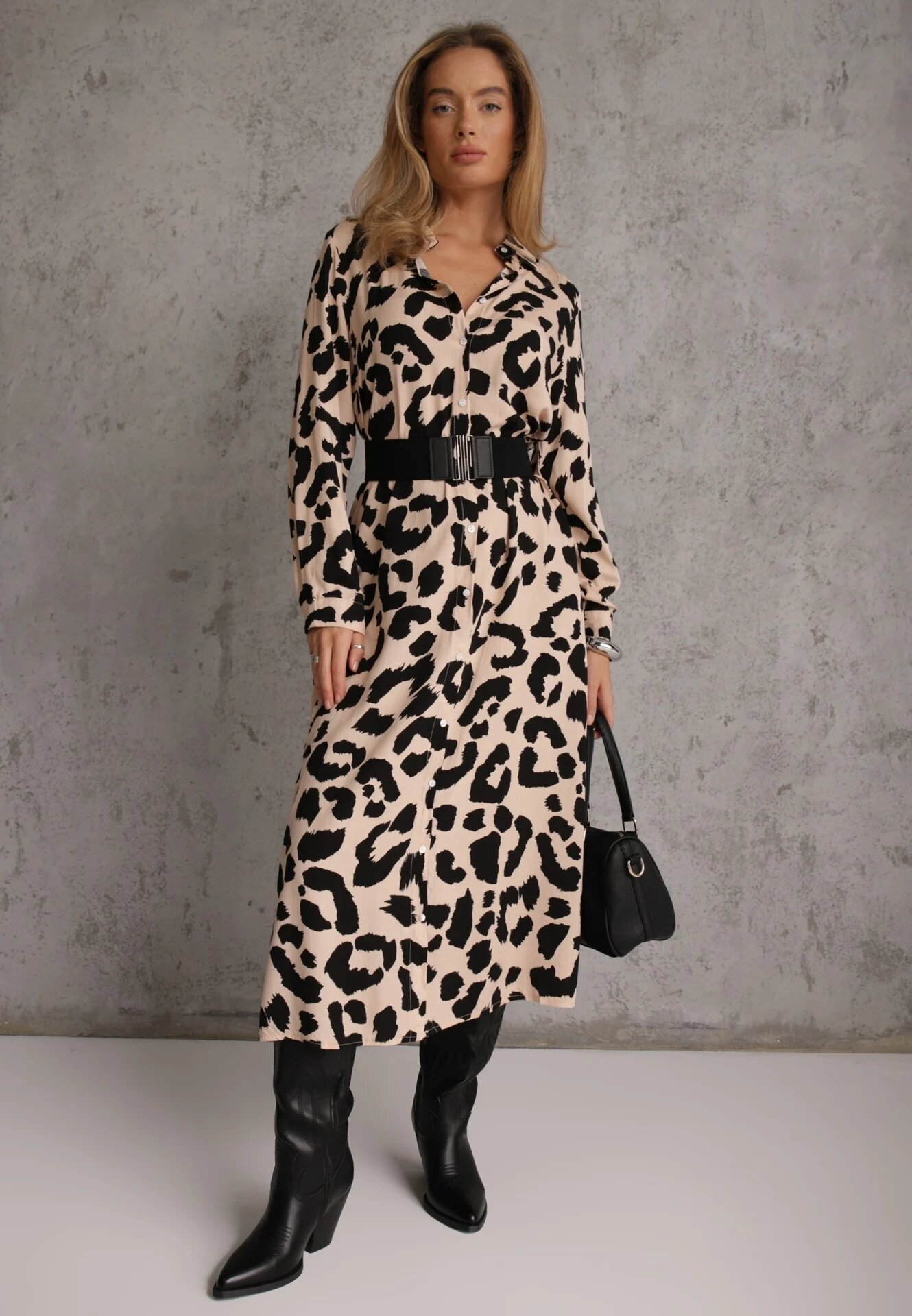 rosa Rochie cămașă Bej-Neagră cu imprimeu leopard și centură Canahy
