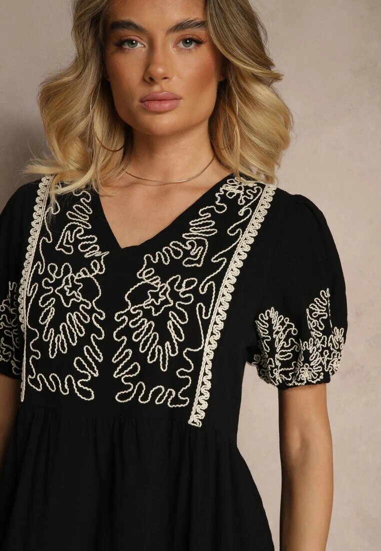 rosa Rochie cloș neagră din bumbac în stil Boho cu broderii Lannils
