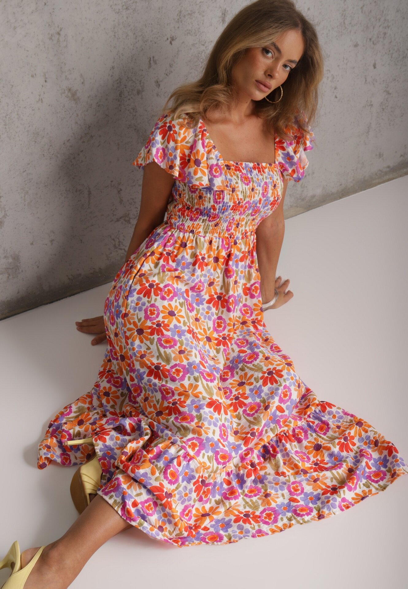 rosa Rochie de vară din viscoză cu model floral decorată cu volane Ompeda Roșie