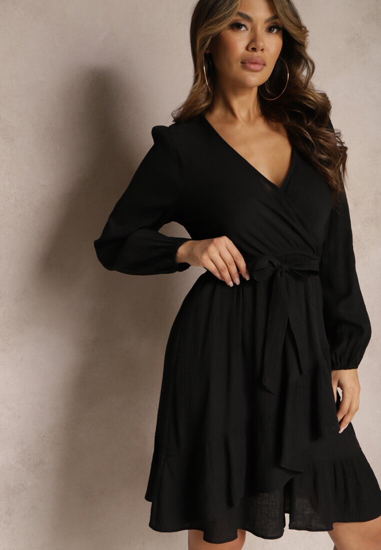 rosa Rochie Negră Evazată Midi cu curea în talie și decolteu petrecut Gemiora